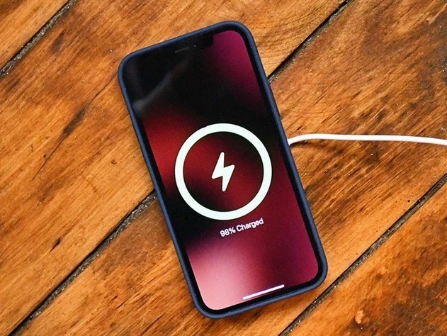 太康苹果手机维修分享iPhone 12可以随便充电吗 